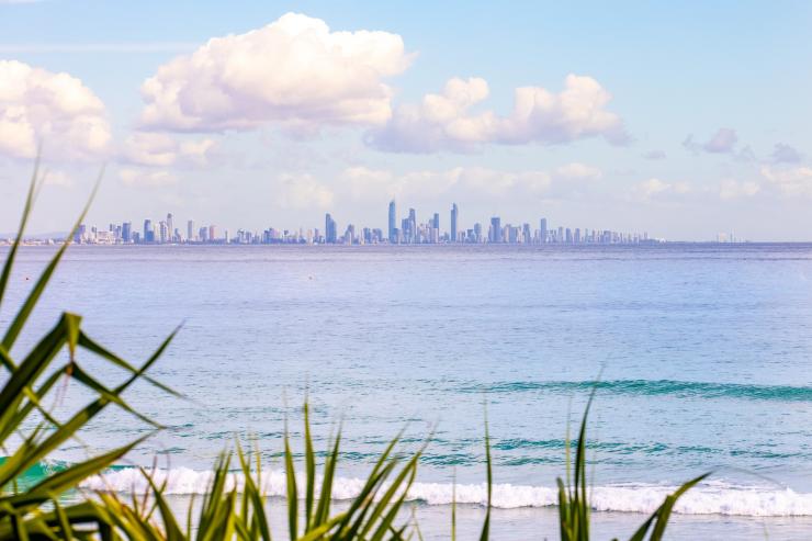 昆士兰州，黄金海岸，格林芒特海滩（Greenmount Beach）© 澳大利亚旅游局版权所有