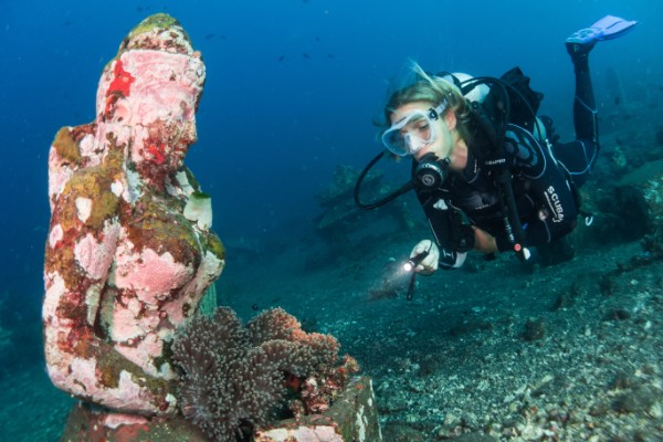 深入了解潜水保险：保障你潜水旅程的安全